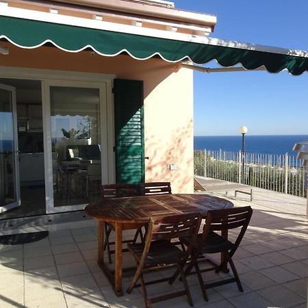 Villetta Sole Mare ซานตาสเตฟาโน อัล มาเร ภายนอก รูปภาพ
